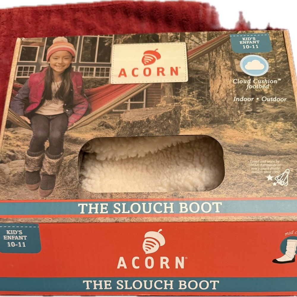 Acorn Slouch Boot Box - Cream, Red, Blue